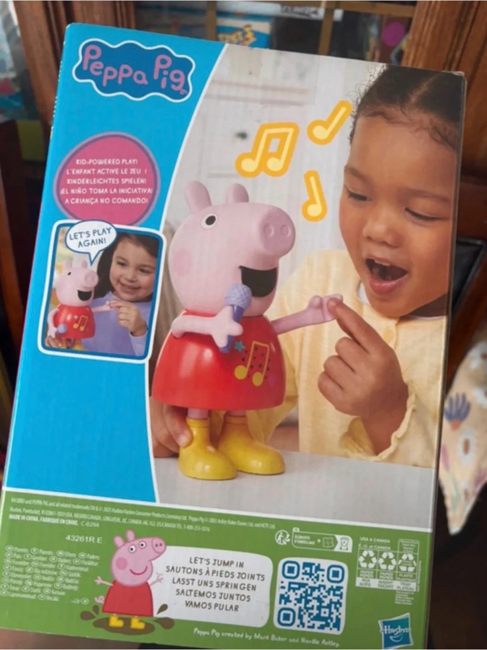 Peppa Pig Singing Figure Toy - Pink, Red & Yellow